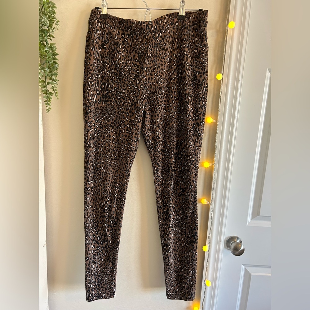 Leopard Print Skinny Jeggings size L-XL